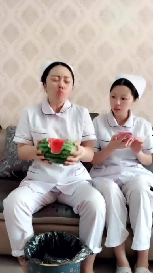 疫情护士吃瓜,护士的“吃瓜”时刻