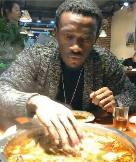 吃瓜非洲一哥,揭秘非洲网红的趣味生活